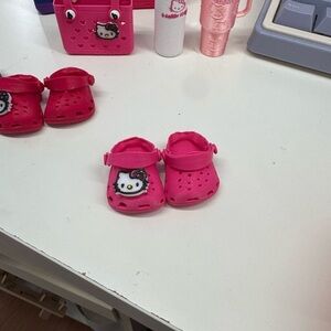 Fits Labubu! Pink Clogs